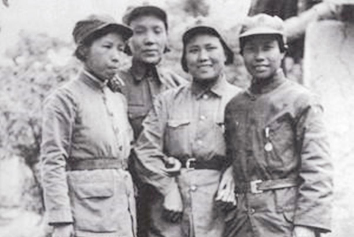 “领导”江苏副省级女领导逝世，为何却有三位上将扶灵，几十位将军送行？