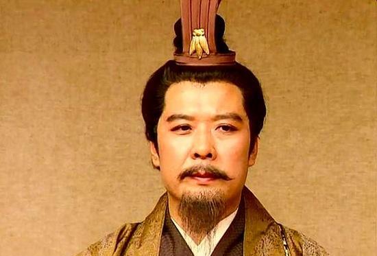“刘备”与刘备关系最好的谋士，不是诸葛亮，而是这个心胸狭窄之人