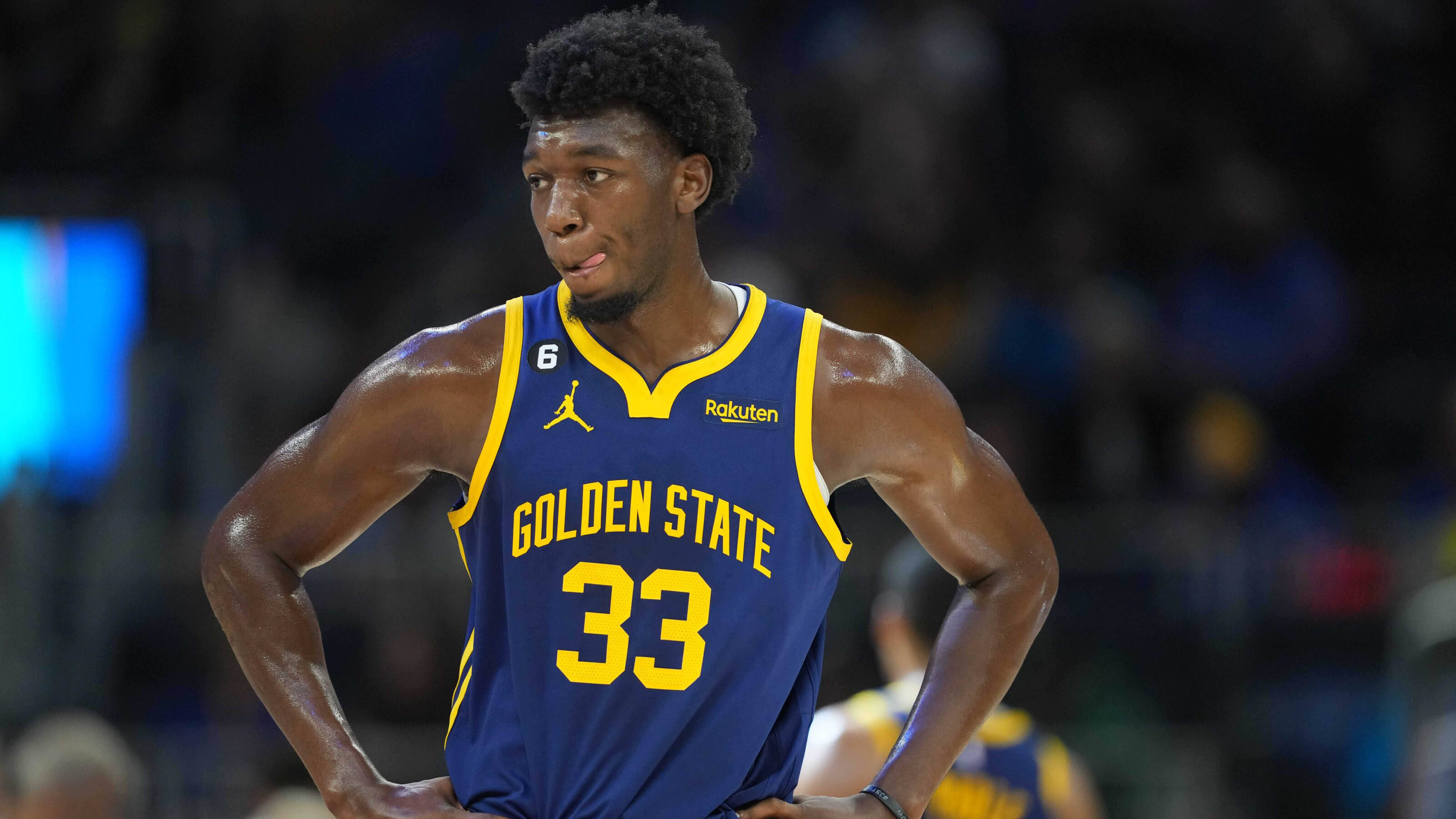 怀斯曼5犯 1数据击碎幻想,球迷:该交易了_比赛_勇士_尼克斯