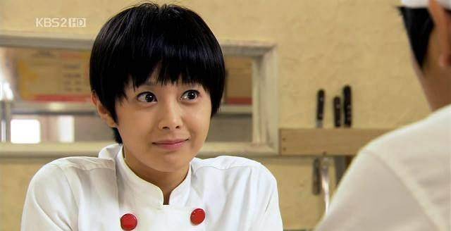 8年:他们人气高,她遗憾过气,可爱的她长残了_柳真_申幼京_剧中