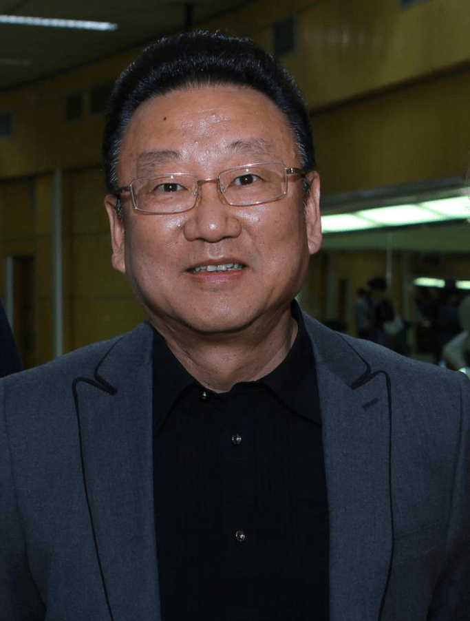 张佩君_叔叔_美术