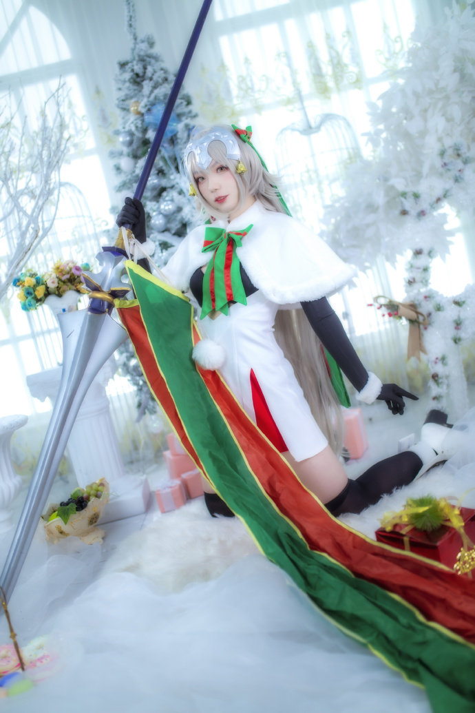 cos:fgo圣诞幼贞cosplay正片13p-子玉不吃香菜_伊喵_白嫖_部落