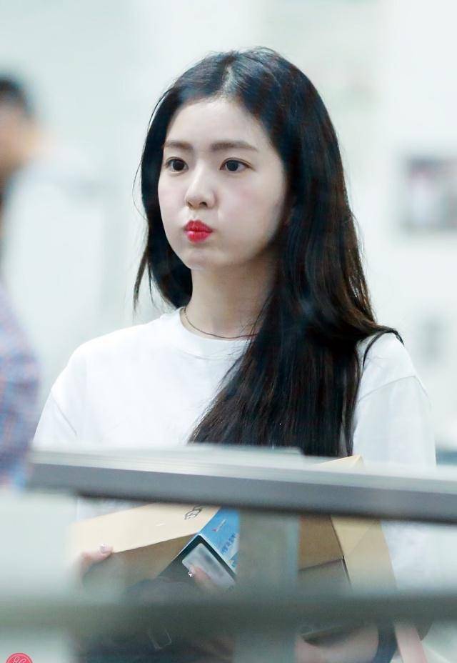 颜霸裴珠泫胖到裤链崩开?