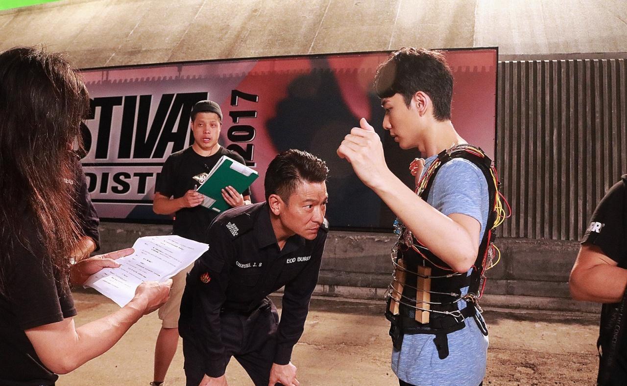 8亿投资《拆弹专家2》,刘德华靠6场爆炸戏复活港片_倪妮_邱礼涛_票房