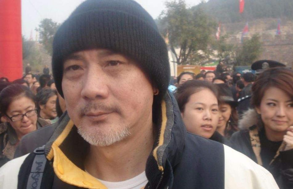 曾搞大张国荣17岁女友肚子的徐少强,今又收割100多位网红?