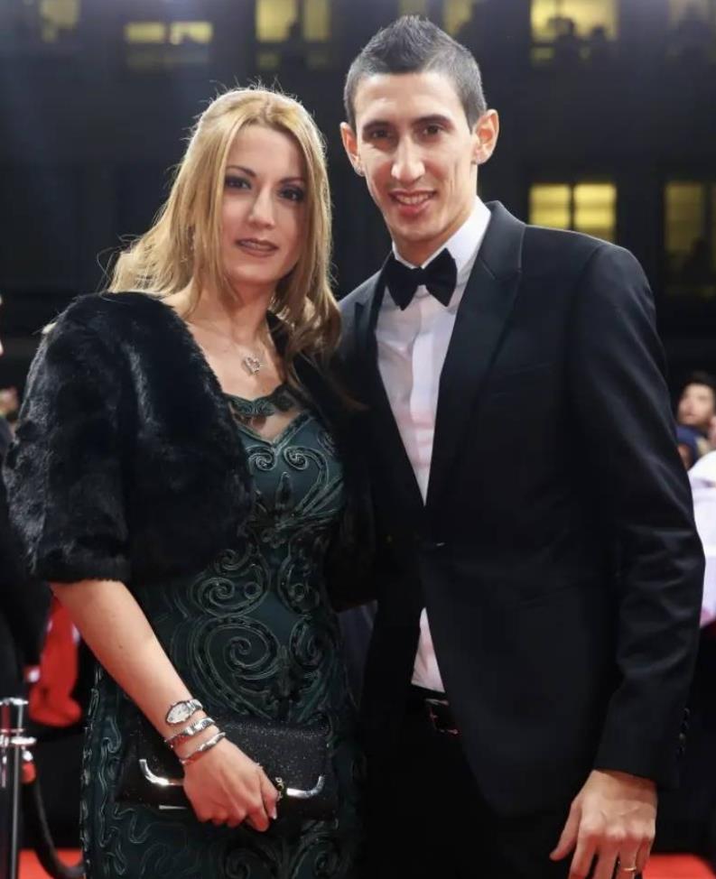 2020年,迪马利亚在比赛中发生意外导致脚部受