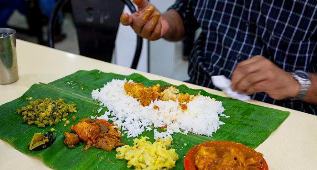 印度手抓饭那么好吃?印度人都等不及使用餐具?