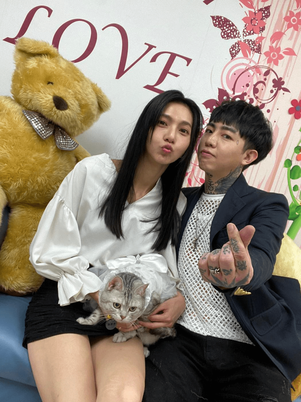 谢和弦名表遭骗!女出镜反咬莉娅乱讲话