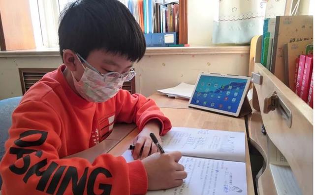 “读书不是为考试，而是为了理想”，杭州一学校暂停网课，获点赞