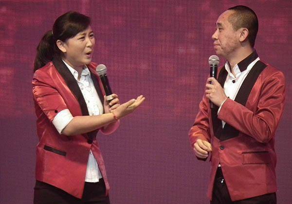 同一个老师:一个专心喜剧大红大紫,一个为搏出名挣快钱沦为笑柄