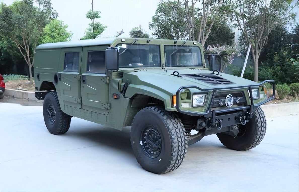 东风猛士最新实车曝光,外形霸气,2023年量产上市_搜狐汽车_搜狐网