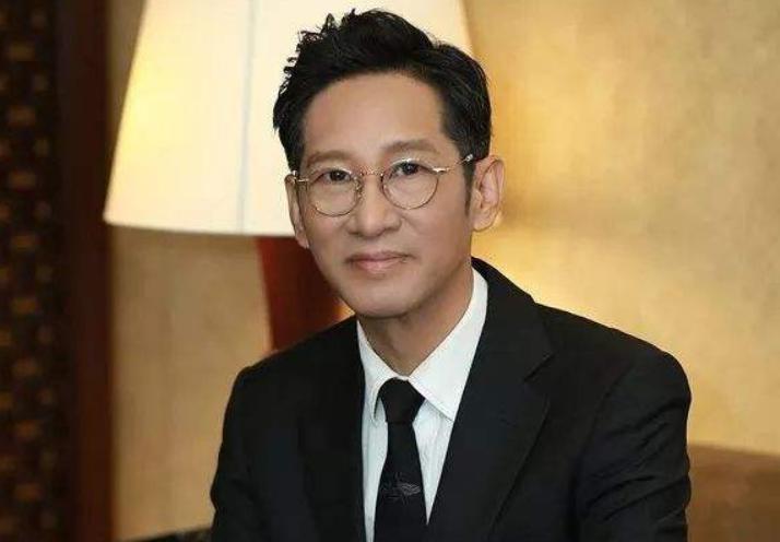 王劲松:一个被低估的老戏骨,出道30年不火,网友:这不是蝎子吗_演技_一