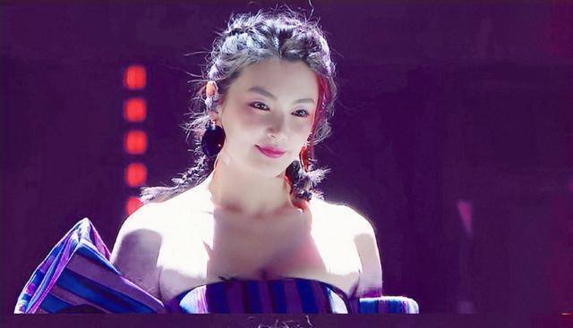 《乘风破浪的姐姐》张雨绮调侃团宠万茜,表示以后都不想与她同台_节目