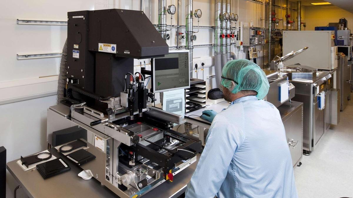 asml提产光刻机,能保障销售吗?_市场_荷兰_生产