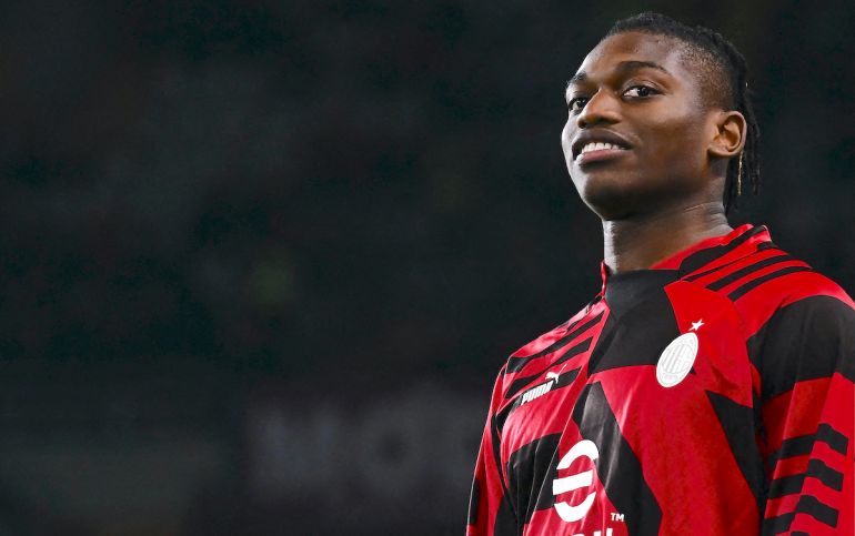 ac米兰不会考虑1月份冬季转会对莱奥的报价_合同_球员_年薪