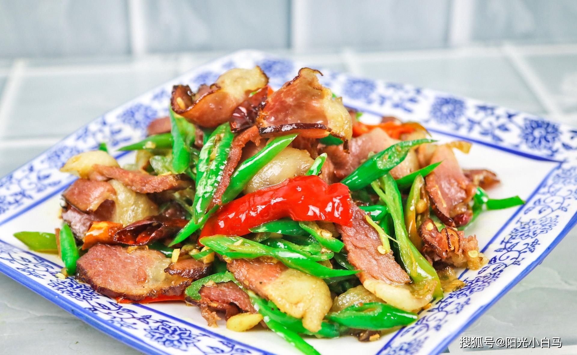 除了煮腊八粥,这4种传统美食也要吃,五福俱全过大年_大蒜_排骨_腊肉