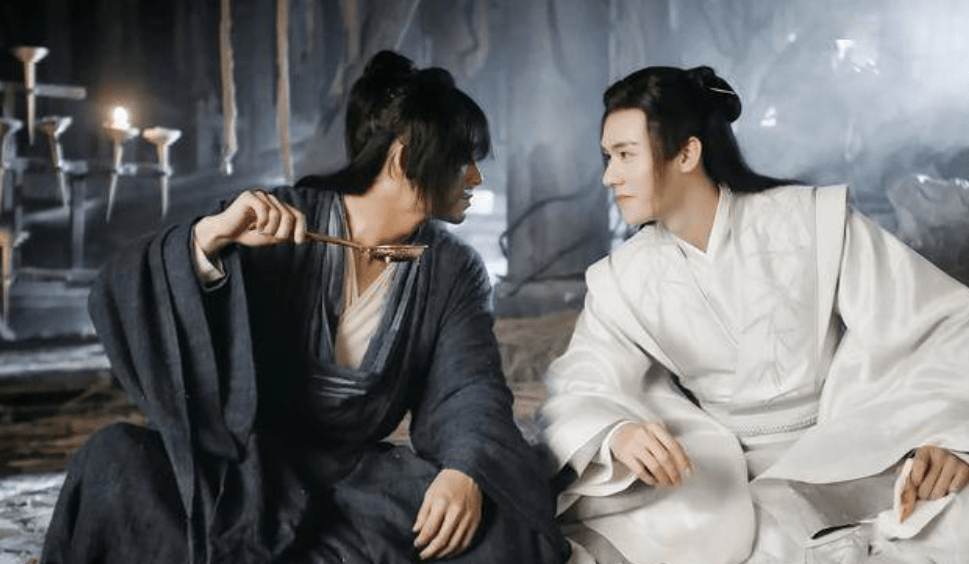 山河令细节:温客行很多时候都站在左侧,原因是为了保护周子舒_剧中