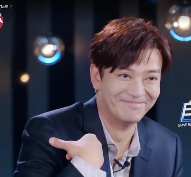 45岁陈晓东为翻红拼了!上节目不仅变脸悲伤蛙,还花100万买新衣服!