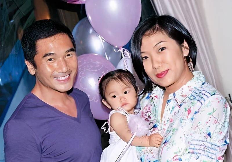 夫妇俩都各自改变不少,方中信从浪子变成24孝好老公兼好爸爸,而莫可欣