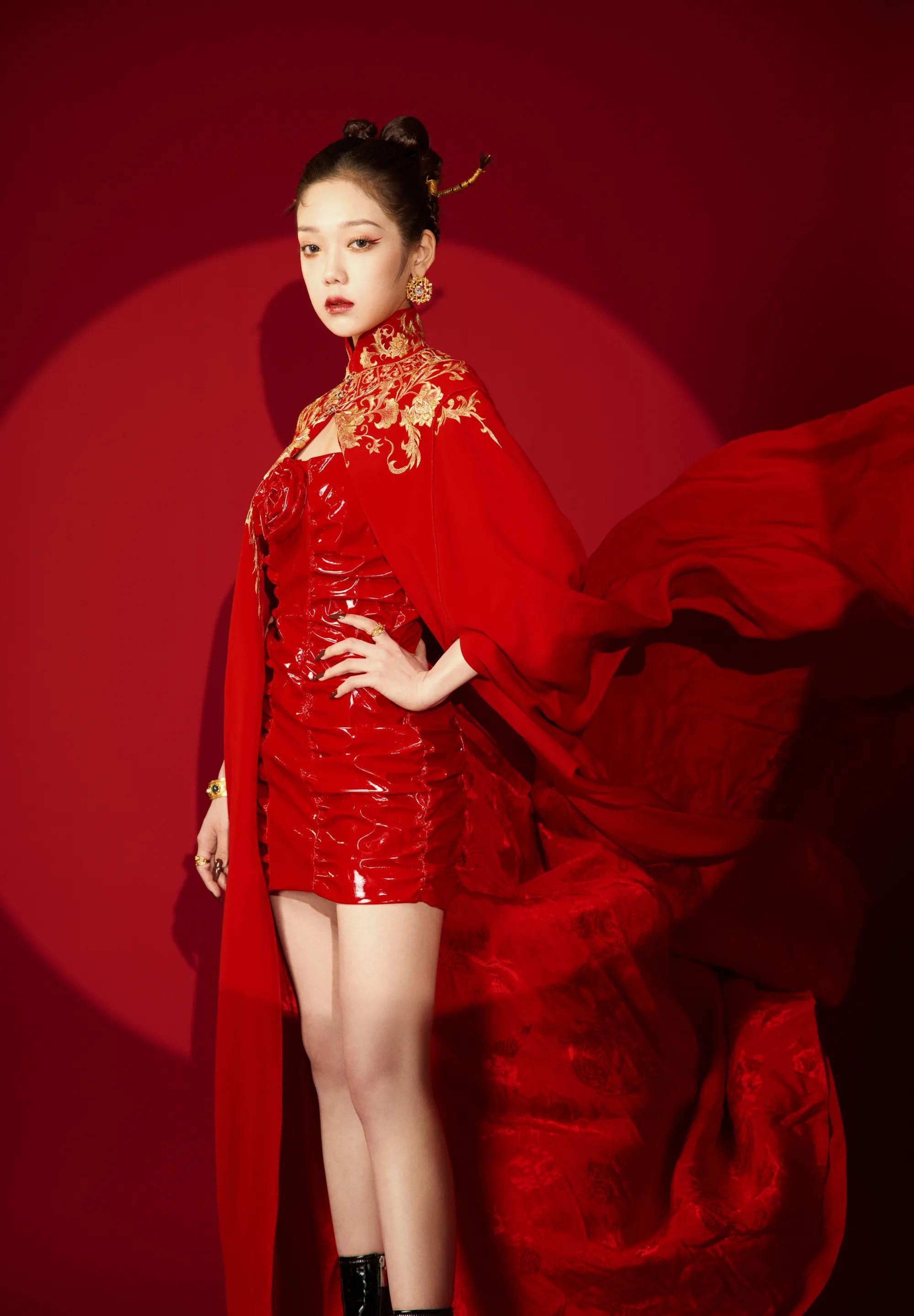 解锁更多明星精美照片,欢迎大家