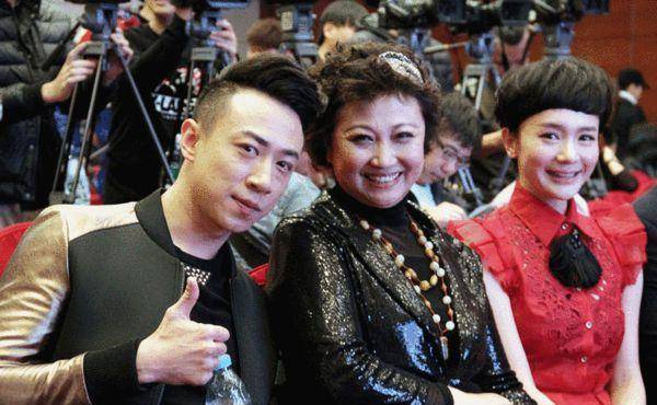 她是刘晓庆闺蜜,与丈夫分居15年才分手,65岁仍是孤身一人_徐松子_认可