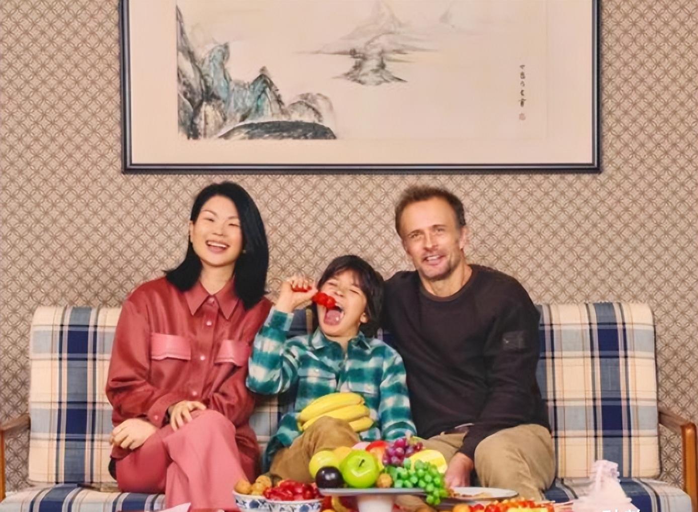 在丈夫的支持下,卢燕干劲十足,开始想办法向朋友求助.