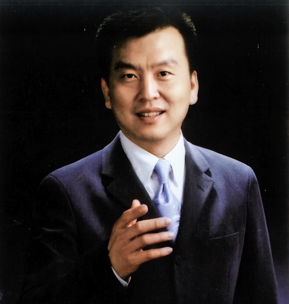 张泽群:扎根央视27年,55岁老来得子,无奈和瘫痪母亲分居两地_父母