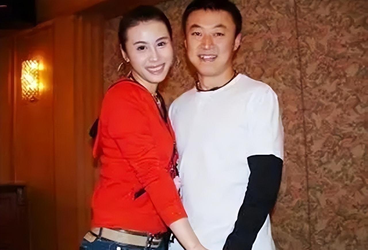 马琳前妻张宁益:离婚获千万家产,转嫁高管,生下2女后定居美国_婚姻