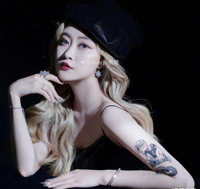 25岁孙侨潞疑因喝酒导致心梗猝死,网友:酒桌文化不背锅_女孩子_女儿