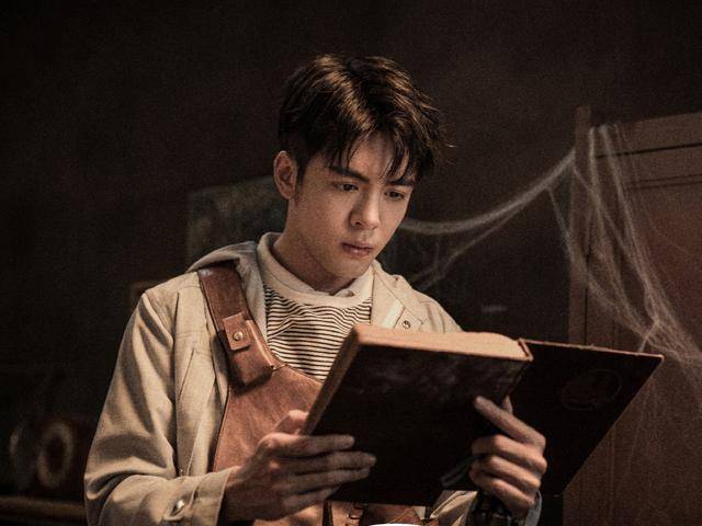 陈文锦史上最美,二叔和三叔全是大牌_吴邪_扮演者_吴二白