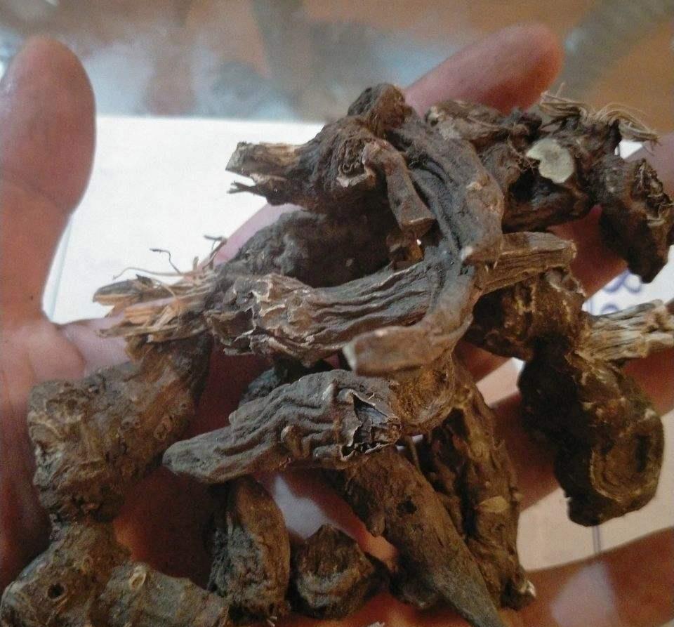 18年江苏22岁小伙网购生草乌,泡水喝后中毒身亡,卖家被罚180元_夏宇