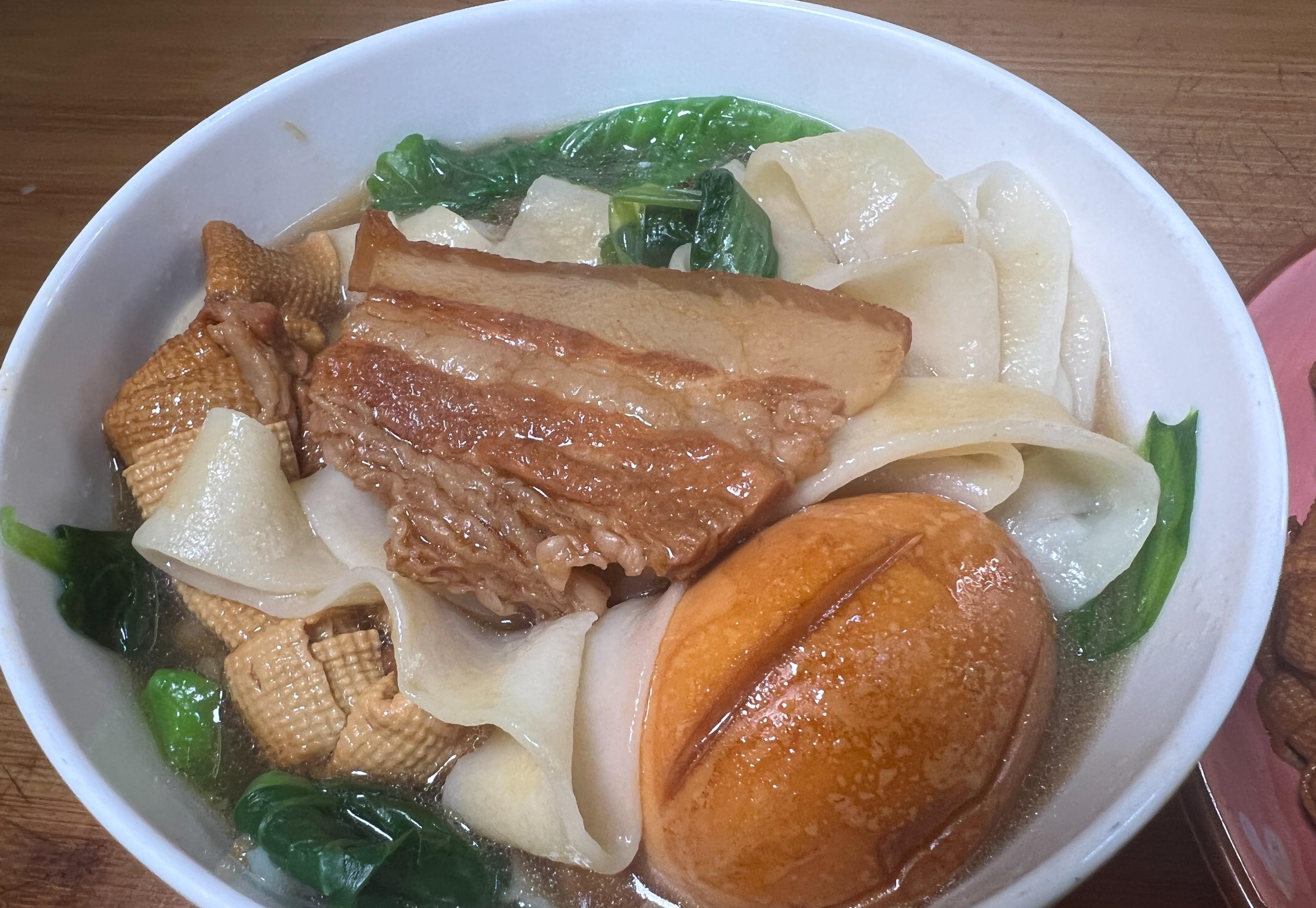 5元一块的把子肉在家也能做,入口即化,香而不腻,配板面是绝配_五花肉