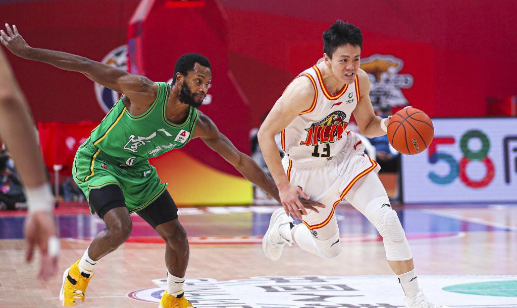 cba篮球,辽宁男篮加时赛战胜吉林男篮,东北虎男篮下降3个排名_姜宇星