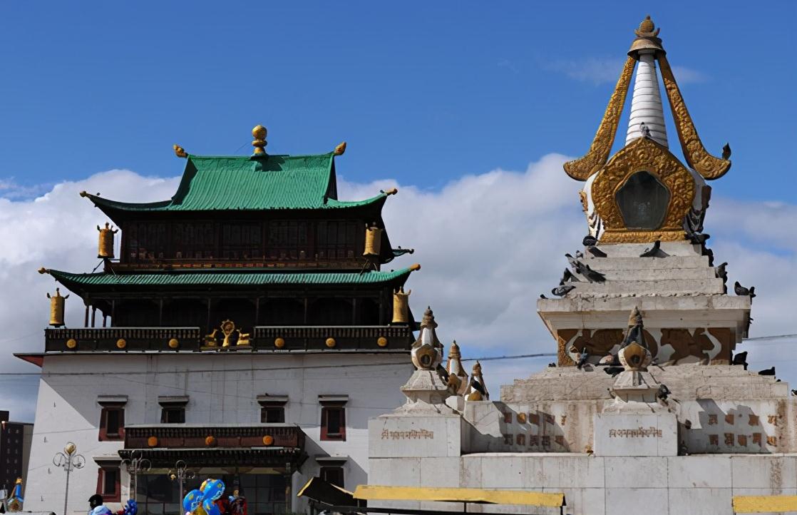 屹立不倒的成吉思汗九斿白纛,苏鲁锭见证了曾经蒙古帝国的辉煌