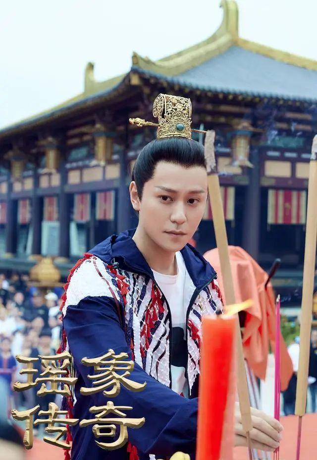 与杨紫分手被疑劈腿毁事业,女方是同剧组女演员_互动_张雪迎_侯梦瑶
