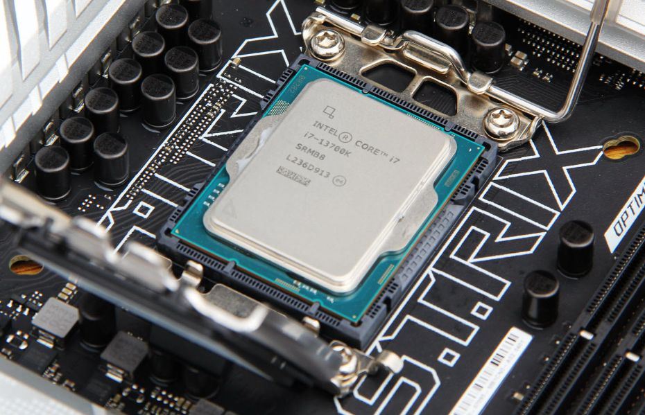 酷睿i7系列增加了酷睿i7 13700和酷睿i7 13700f两个型号.