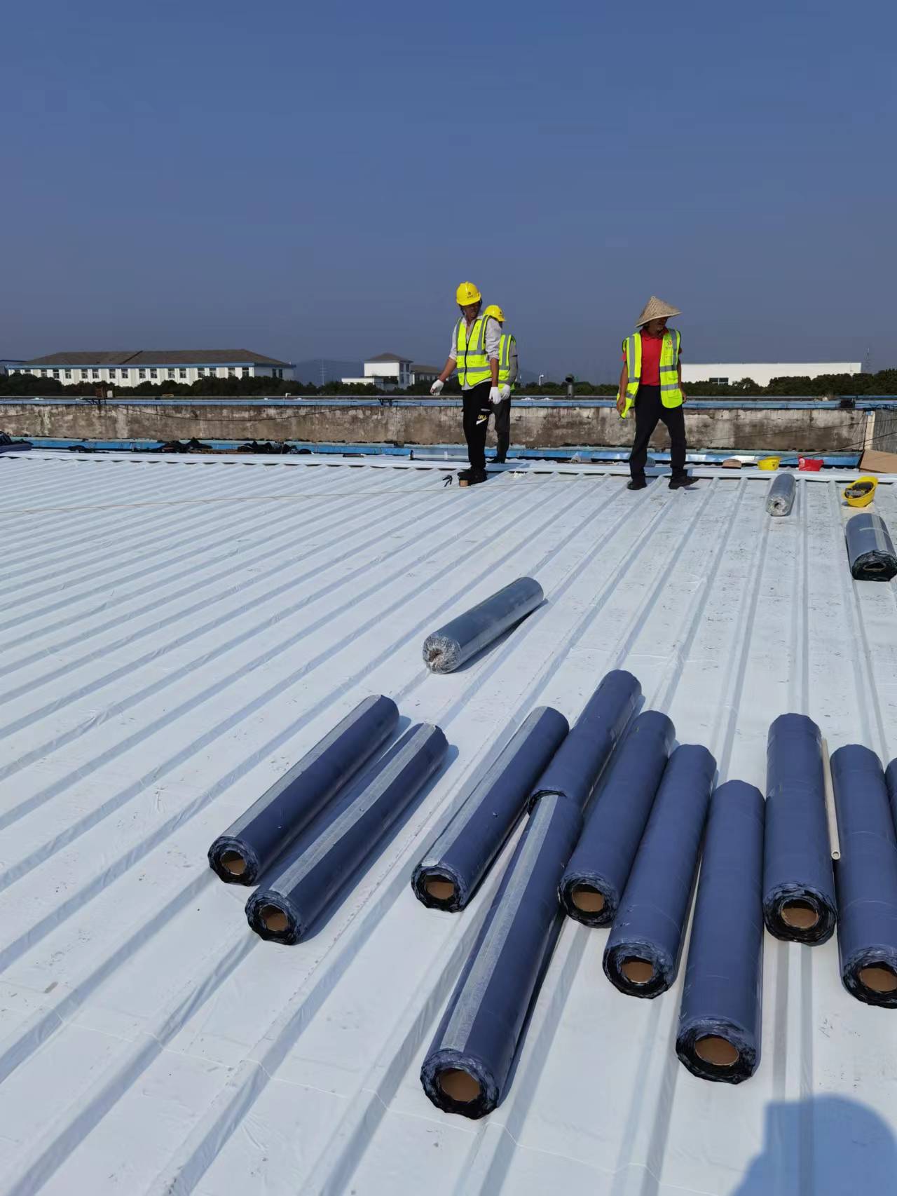 维塔斯:这3点讲清了… 为什么防水对屋顶光伏发电至关重要?