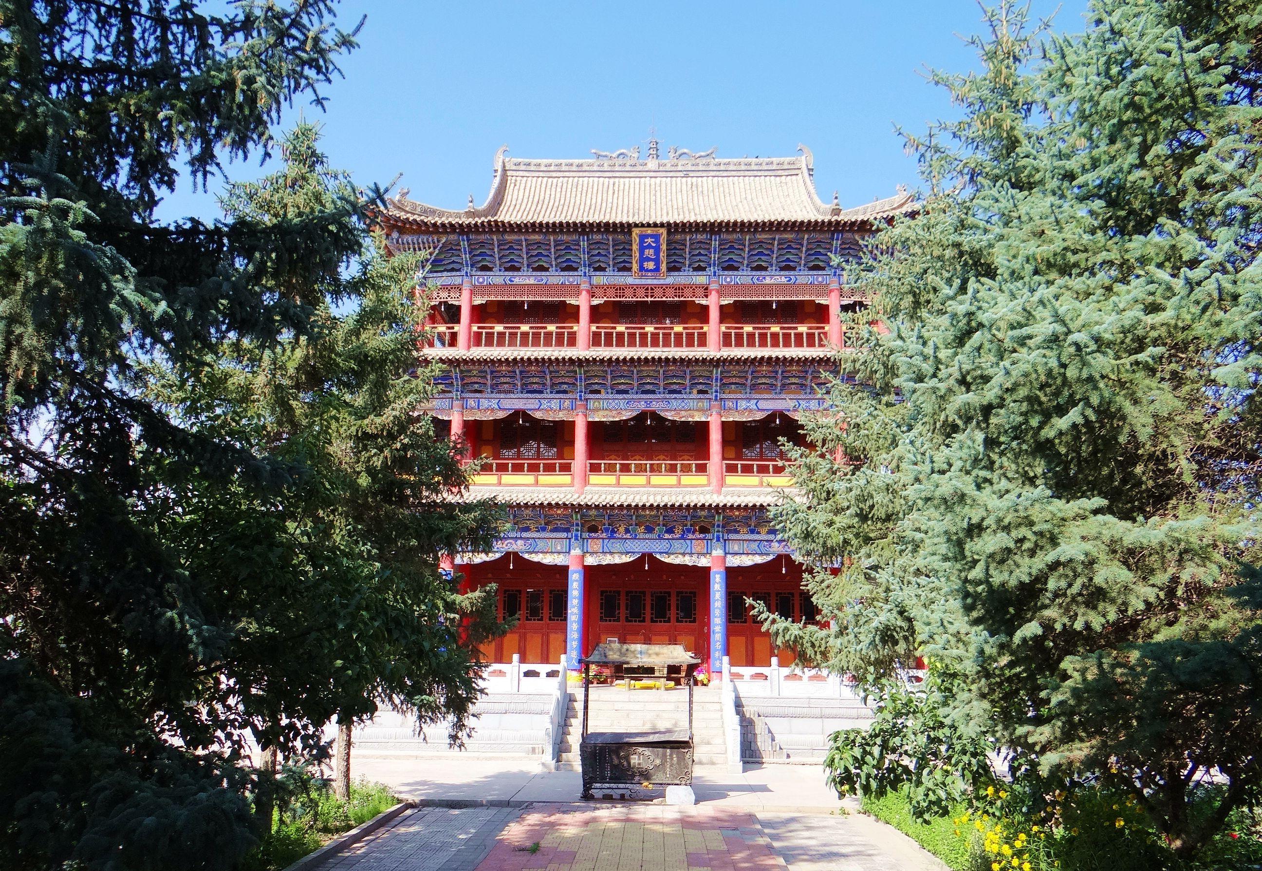 名为民乐圣天寺,实际西北尼姑庵,寺院与尼姑庵的区别才搞清楚