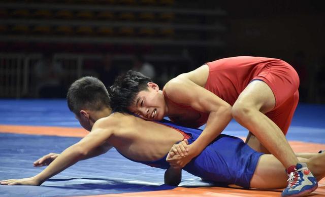 全运会自由式摔跤黑哨引发运动员和教练不满,你们怎么看?