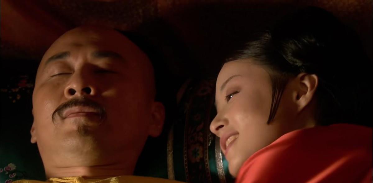 华妃视角打开甄嬛传,最爱吃酸黄瓜的宠妃,能有多嚣张?_入宫_后宫_女人