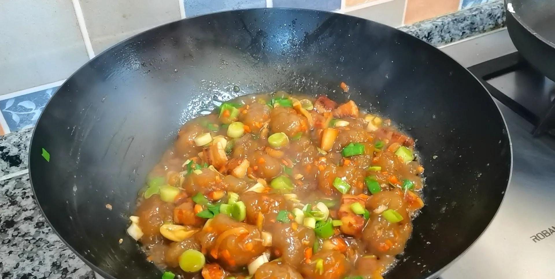 红烧红薯粉圆子,记得小时候,这是年的味道!