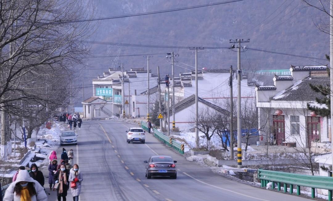 秦岭省道边"豆腐村,100多道豆腐美食挑花眼,已火了10年_宝鸡_农家乐