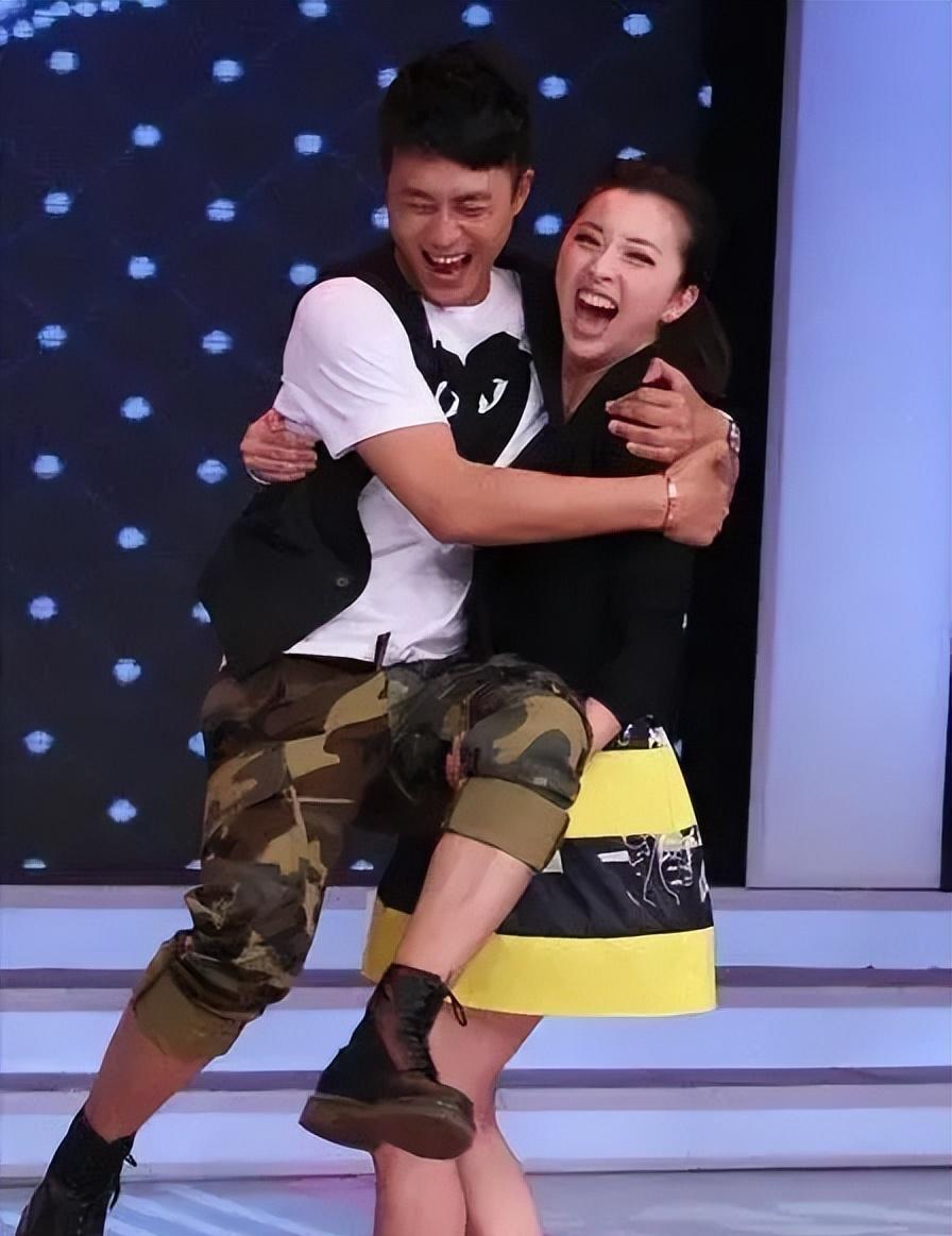 人间清醒黄小蕾倒追大张伟被拒,半年相亲两百次38天闪婚亿万富豪_杜淳