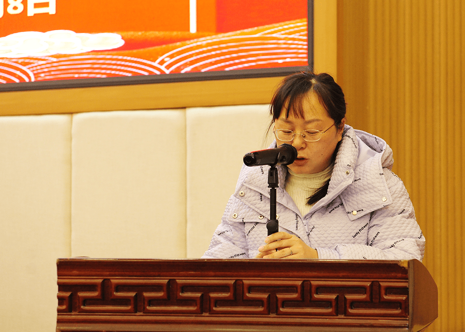 新邵八中:召开年度班主任工作经验交流会暨表彰优秀班主任_管理_班级