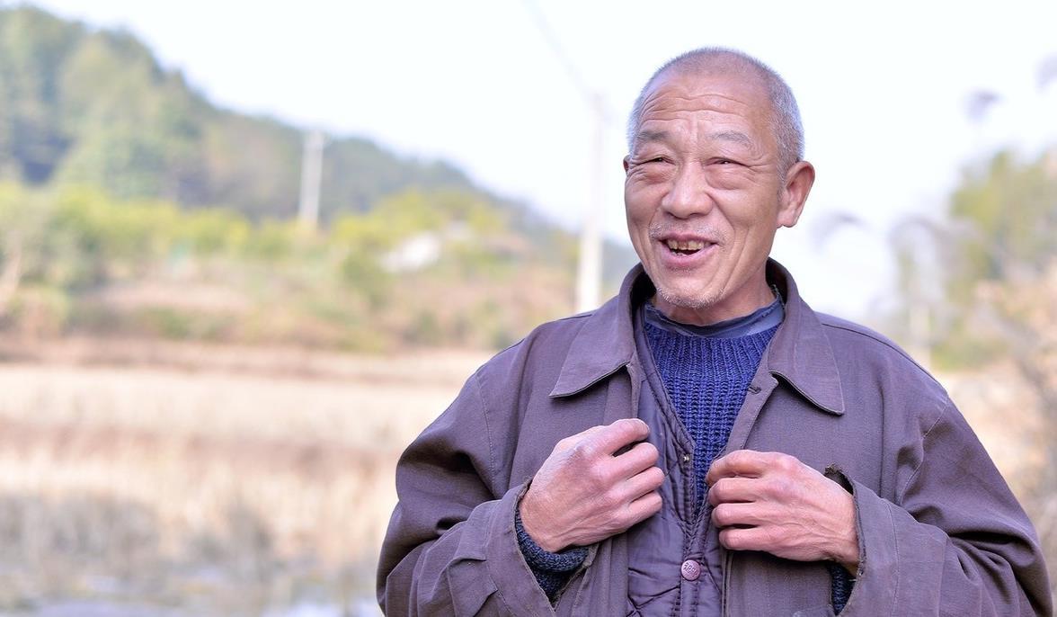 60岁大爷的哭诉:家有长寿老人,却是我无法言说的痛苦_父亲_时候_老伴