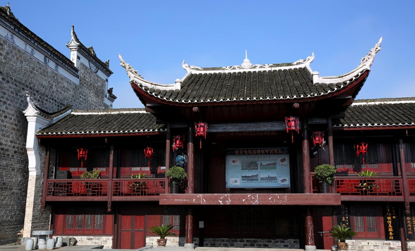 隆里古城丨贵州四大古镇之一,被誉为"汉文化的孤岛"_宗祠_蜈蚣街_建筑