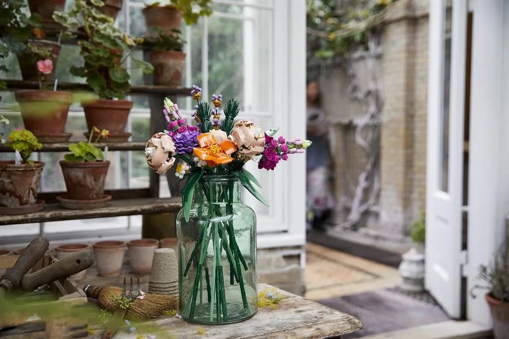 在你心里种满鲜花 盘点出过的每一款乐高花植套装 零件 实物 尺寸