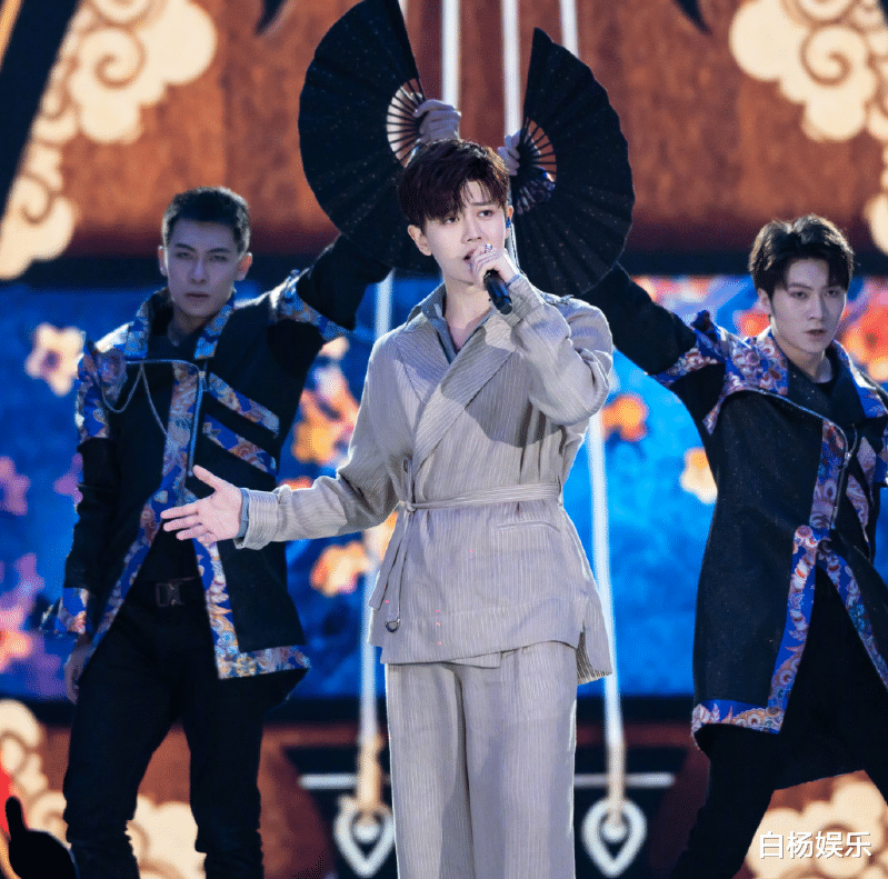 任嘉伦刚参加完江苏卫视,立马又迎新综艺!