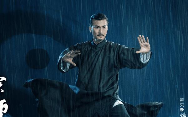 曾经做过替身演员的黄文豪,也凭借导演的赏识,有着一定的名气_作品