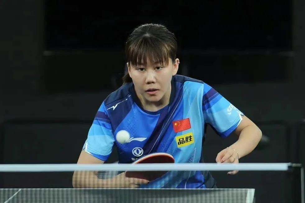 国乒四女将剃光头,孙颖莎轰出11-0,仅王曼昱丢1局_比赛_选手_对手